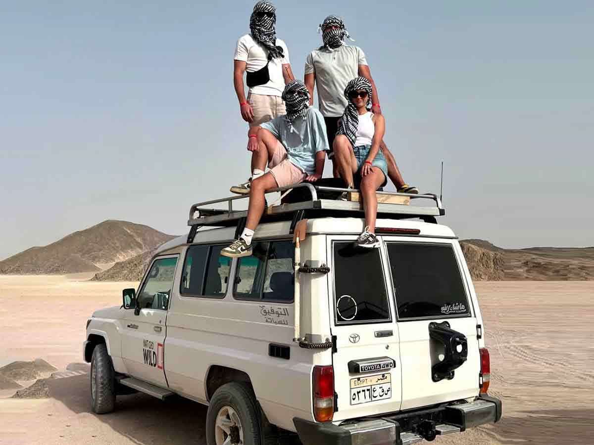 Super Mega Safari Experience